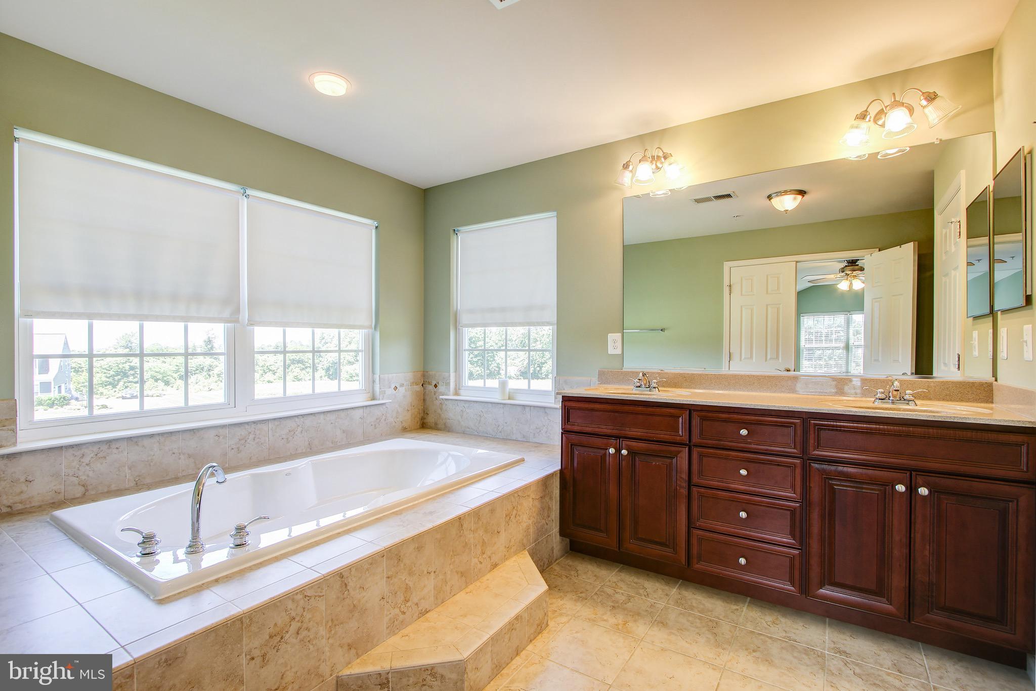 15530 Germantown Road Germantown, MD 20874 - Photo 34 of 53 Master Bathroom