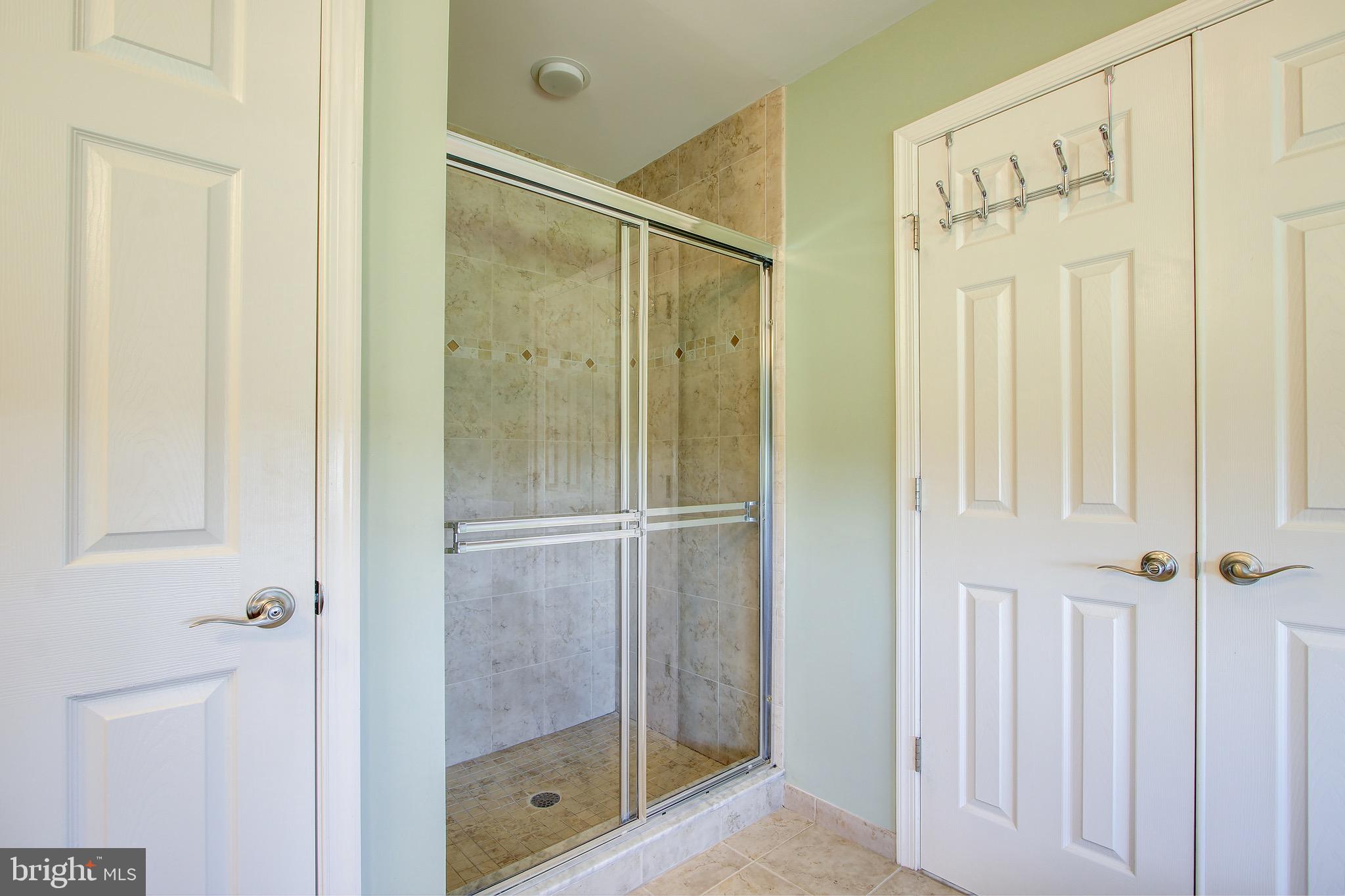 15530 Germantown Road Germantown, MD 20874 - Photo 35 of 53 Master Bathroom