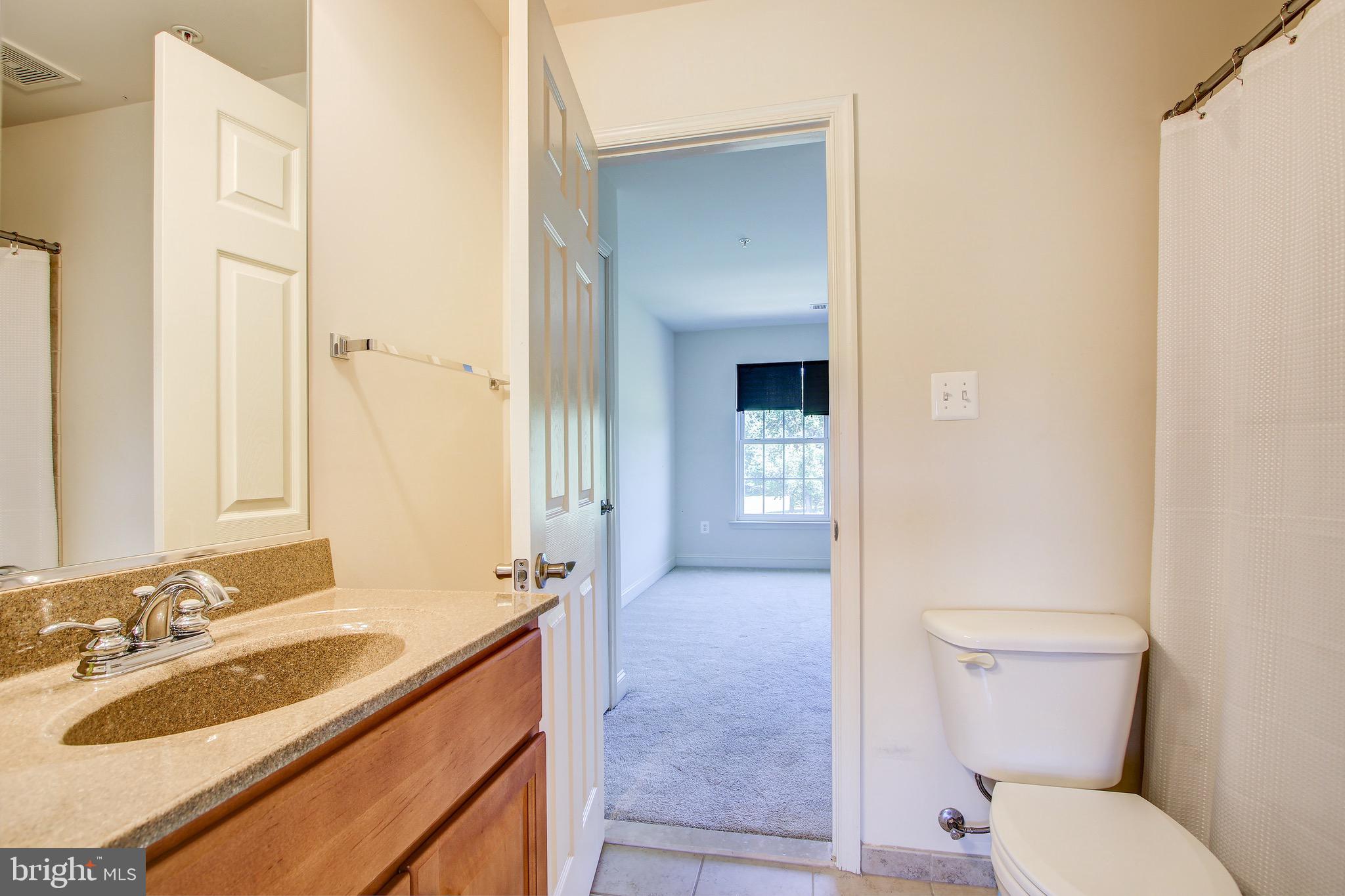 15530 Germantown Road Germantown, MD 20874 - Photo 44 of 53 Bedroom 4/5 Jack & Jill Bathroom