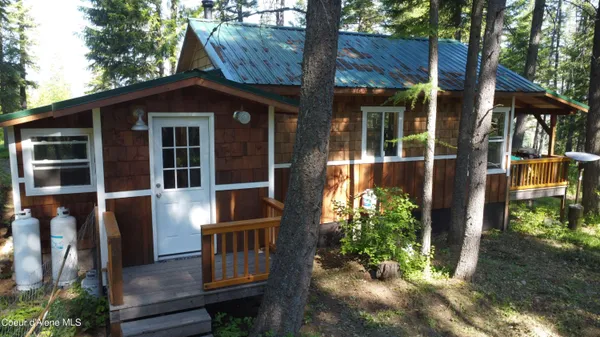 $299,000 | 1942 Two Tail Road, Bonners Ferry, ID 83805