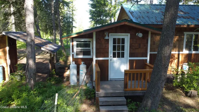 $299,000 | 1942 Two Tail Road, Bonners Ferry, ID 83805