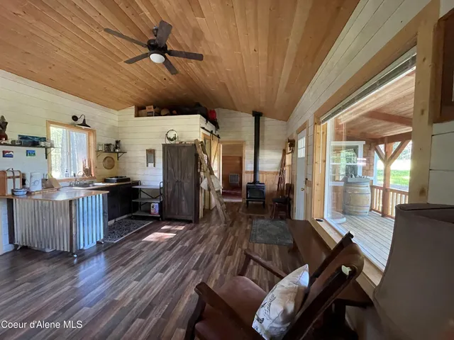$299,000 | 1942 Two Tail Road, Bonners Ferry, ID 83805