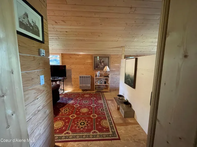 $299,000 | 1942 Two Tail Road, Bonners Ferry, ID 83805