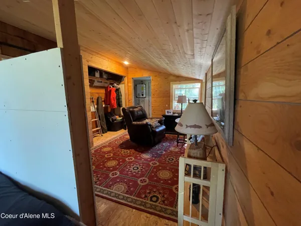 $299,000 | 1942 Two Tail Road, Bonners Ferry, ID 83805