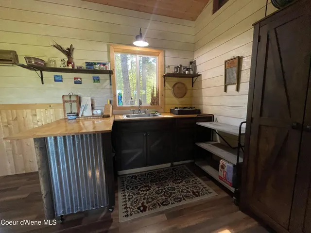 $299,000 | 1942 Two Tail Road, Bonners Ferry, ID 83805