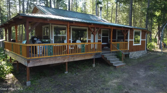 $299,000 | 1942 Two Tail Road, Bonners Ferry, ID 83805