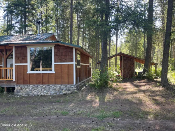 $299,000 | 1942 Two Tail Road, Bonners Ferry, ID 83805