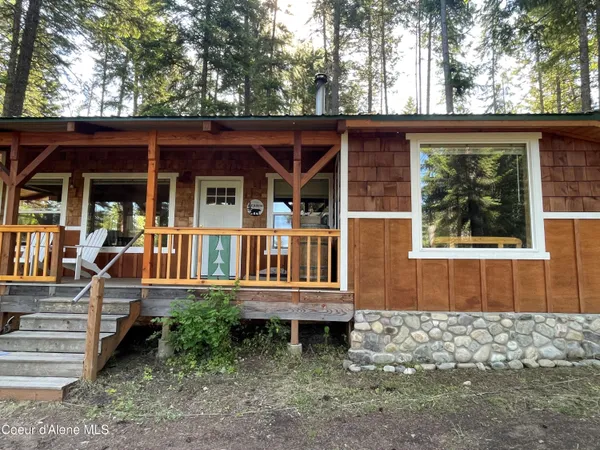 $299,000 | 1942 Two Tail Road, Bonners Ferry, ID 83805