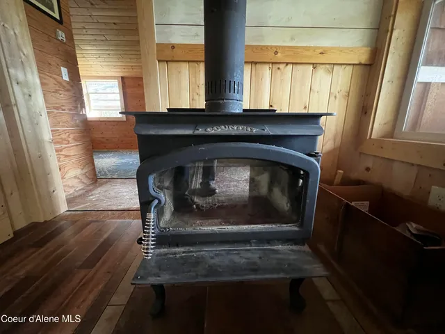 $299,000 | 1942 Two Tail Road, Bonners Ferry, ID 83805