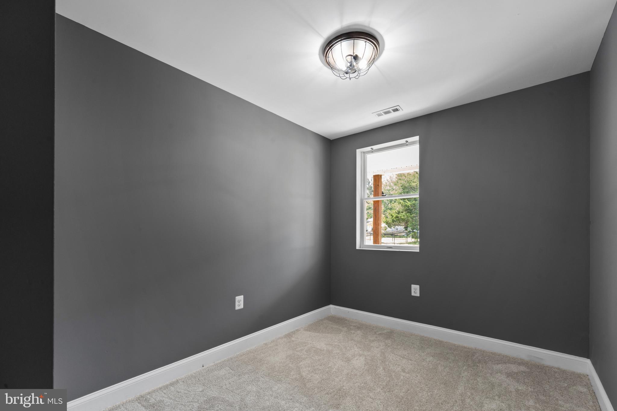 1342 Edna Road Pasadena, MD 21122 - Photo 16 of 31 Gallery Image 16