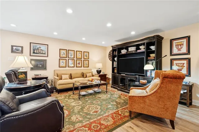 $1,200,000 | 4620 East St Bernard Highway, Meraux, LA 70075