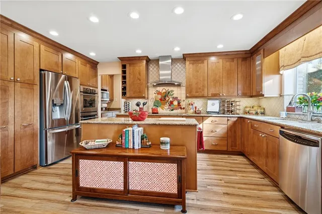 $1,200,000 | 4620 East St Bernard Highway, Meraux, LA 70075