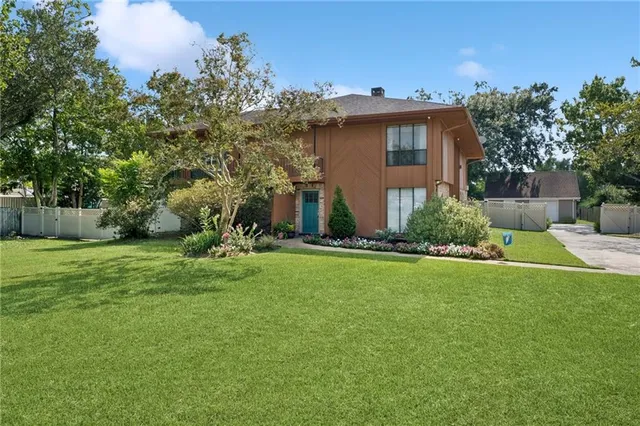 $1,200,000 | 4620 East St Bernard Highway, Meraux, LA 70075