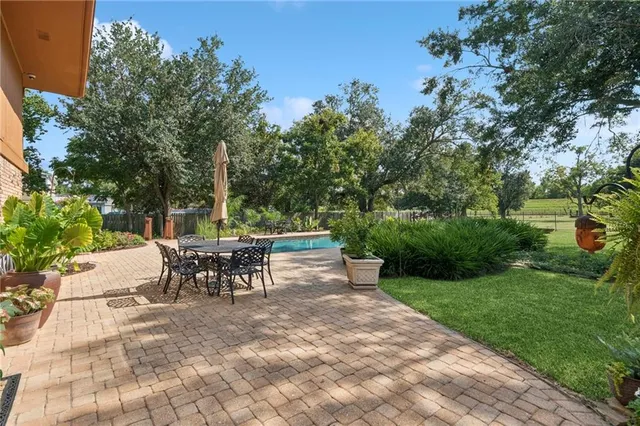 $1,200,000 | 4620 East St Bernard Highway, Meraux, LA 70075