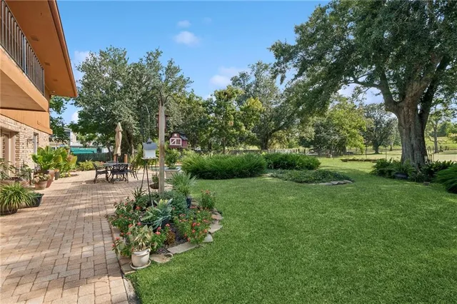 $1,200,000 | 4620 East St Bernard Highway, Meraux, LA 70075