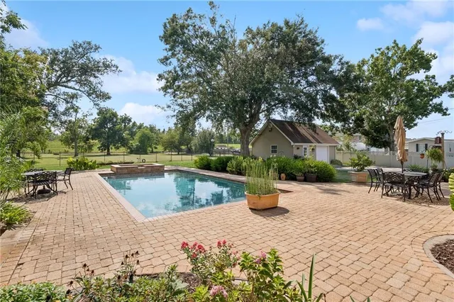$1,200,000 | 4620 East St Bernard Highway, Meraux, LA 70075