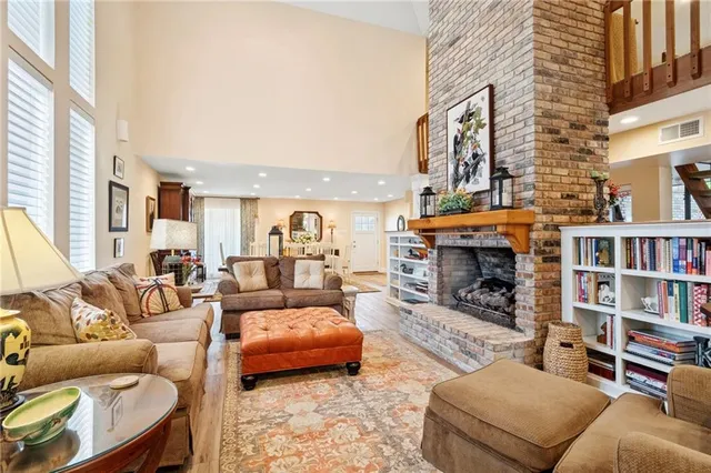 $1,200,000 | 4620 East St Bernard Highway, Meraux, LA 70075