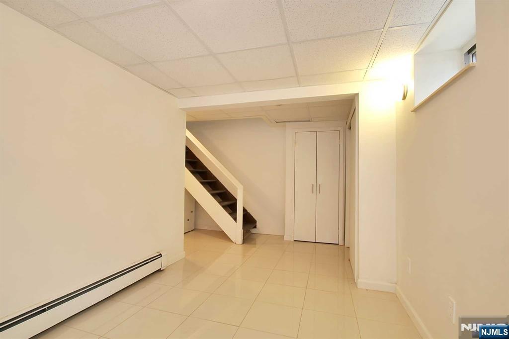 35 A Edgewater Place Edgewater, NJ 07020 - Photo 17 of 23