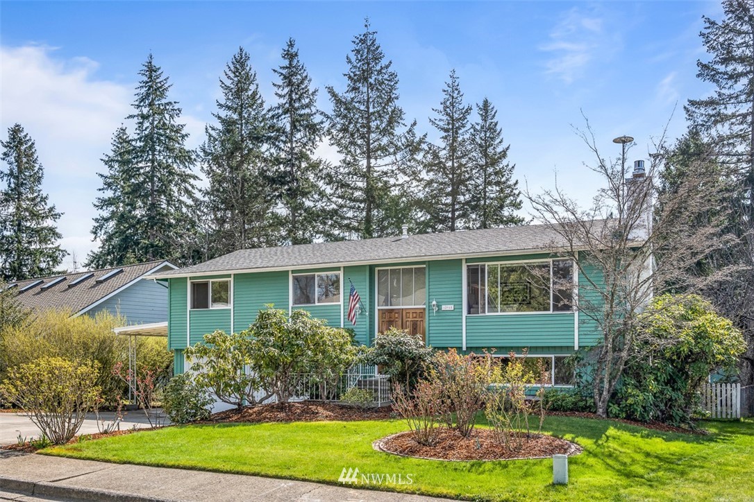 12915 Southeast 186th Street Renton, WA 98058 - Photo 2 of 40 Gallery Image 2