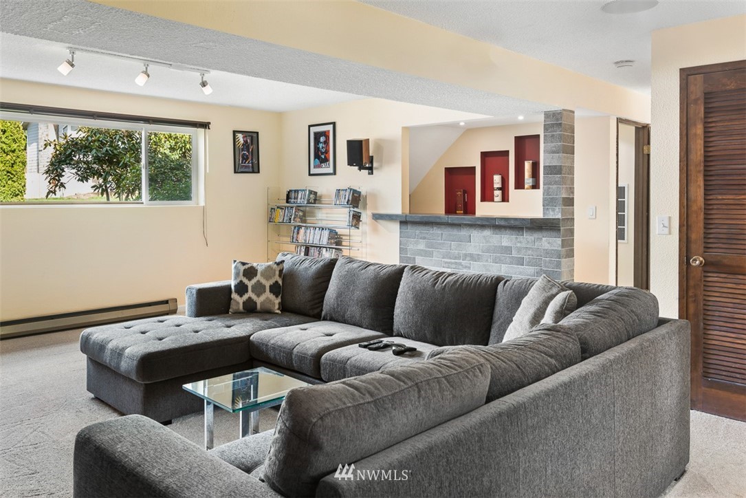 12915 Southeast 186th Street Renton, WA 98058 - Photo 30 of 40 Gallery Image 30