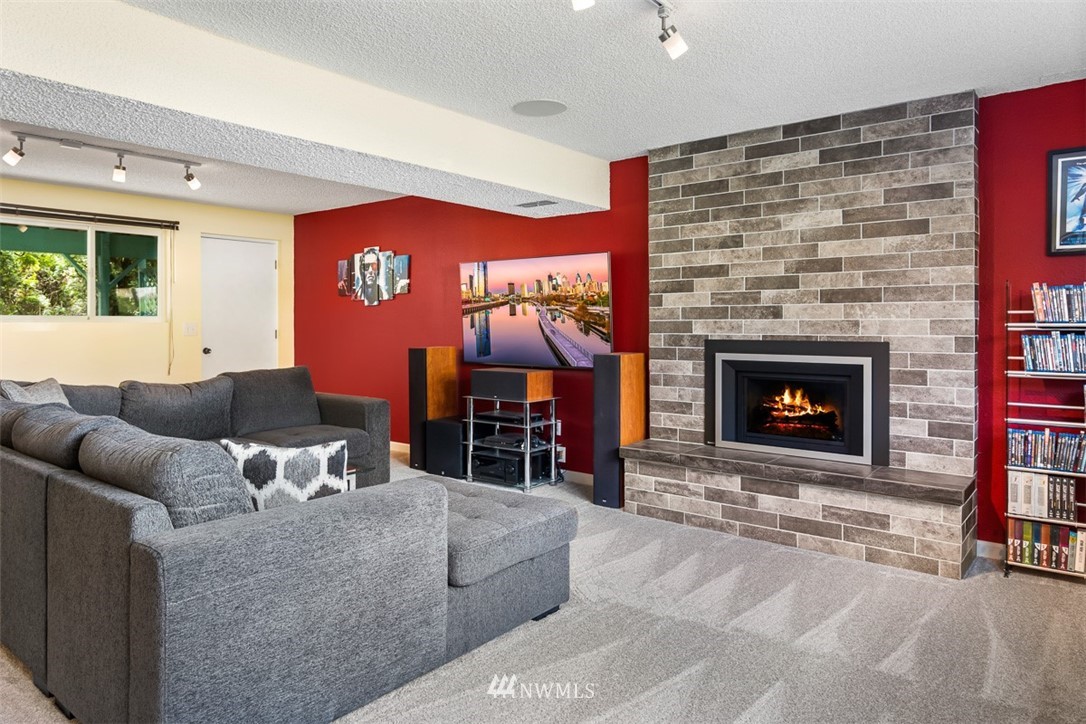 12915 Southeast 186th Street Renton, WA 98058 - Photo 31 of 40 Gallery Image 31