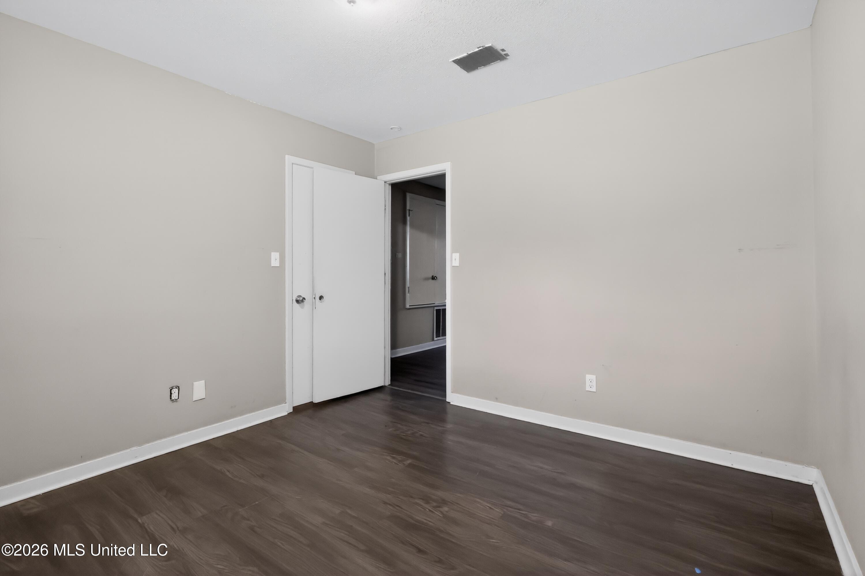2386 Breckinridge Road Jackson, MS 39204 - Photo 25 of 28 25_2386_Breckinridge_Rd-Others-7464