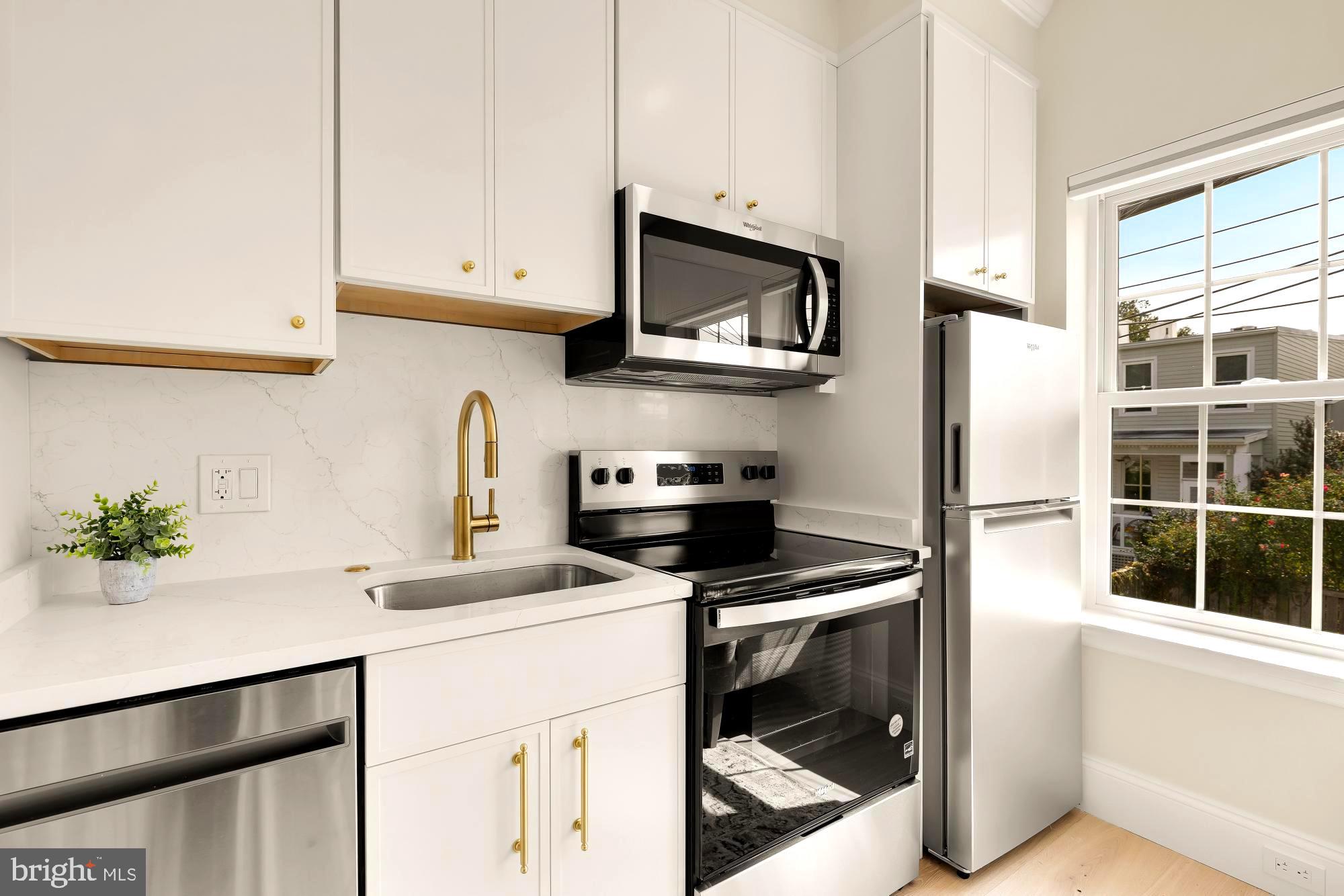 3542 T Street Northwest, Unit 2 Washington, DC 20007 - Photo 7 of 18