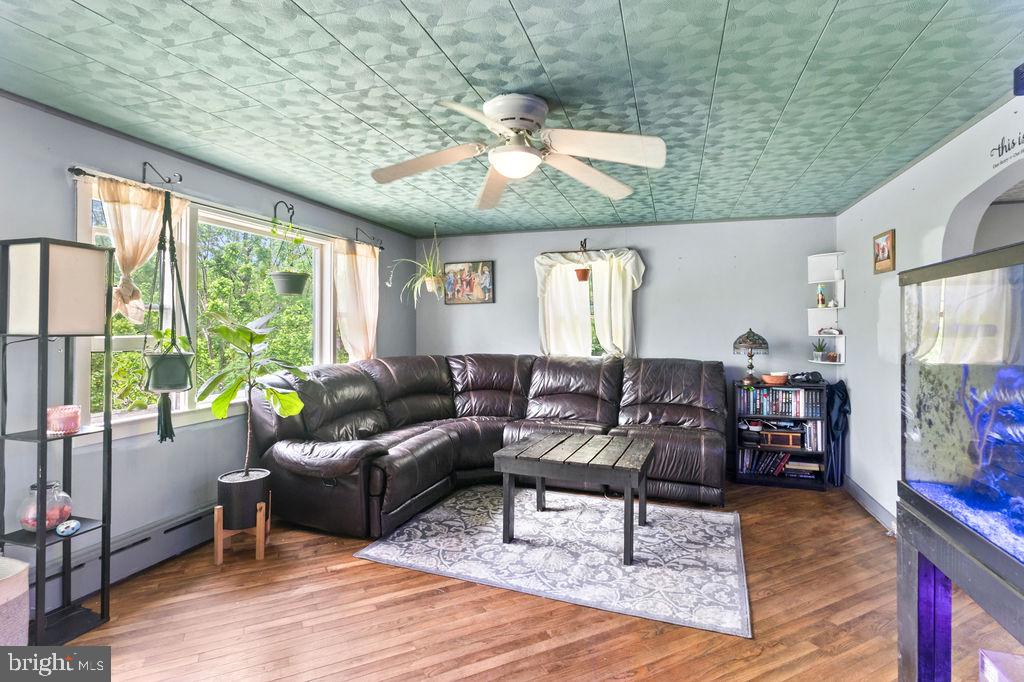 1644 Moselem Spring Road Hamburg, PA 19526 - Photo 9 of 26 Inviting living space with natural light.