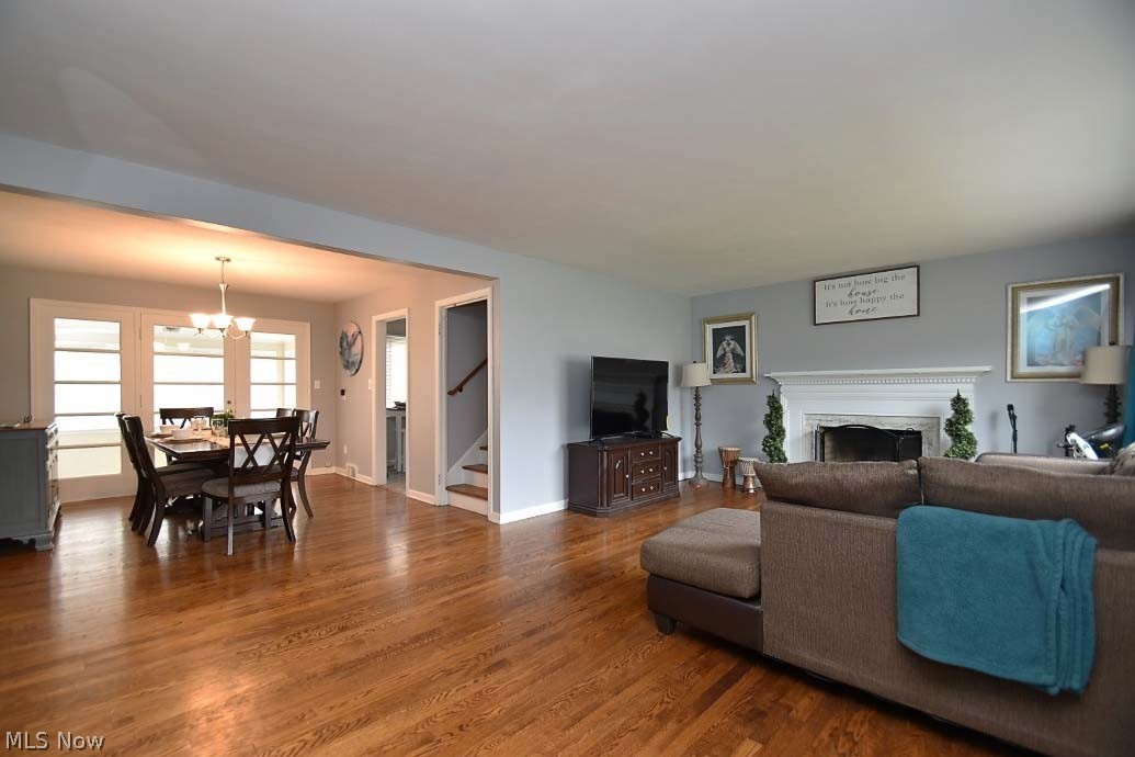 1423 Westover Road Cleveland, OH 44118 - Photo 4 of 32