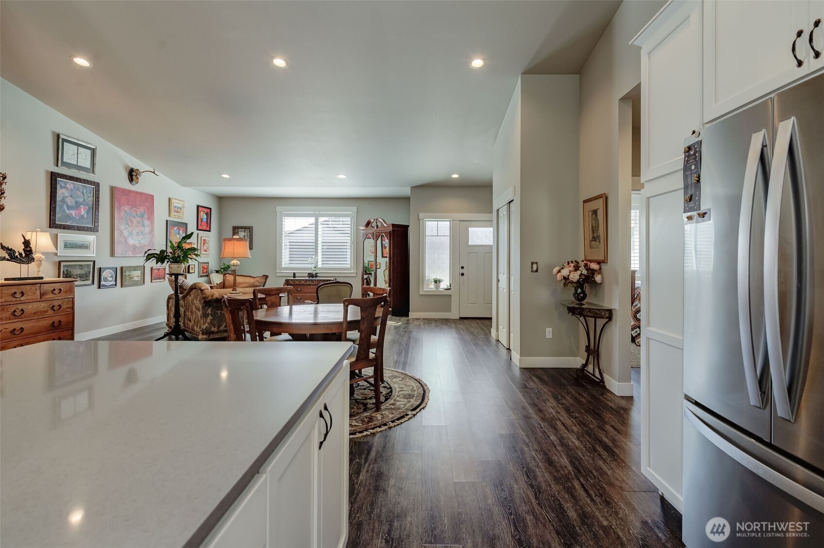 227 Pershing Circle Wenatchee, WA 98801 - Photo 11 of 38 a view of a kitchen and dining room