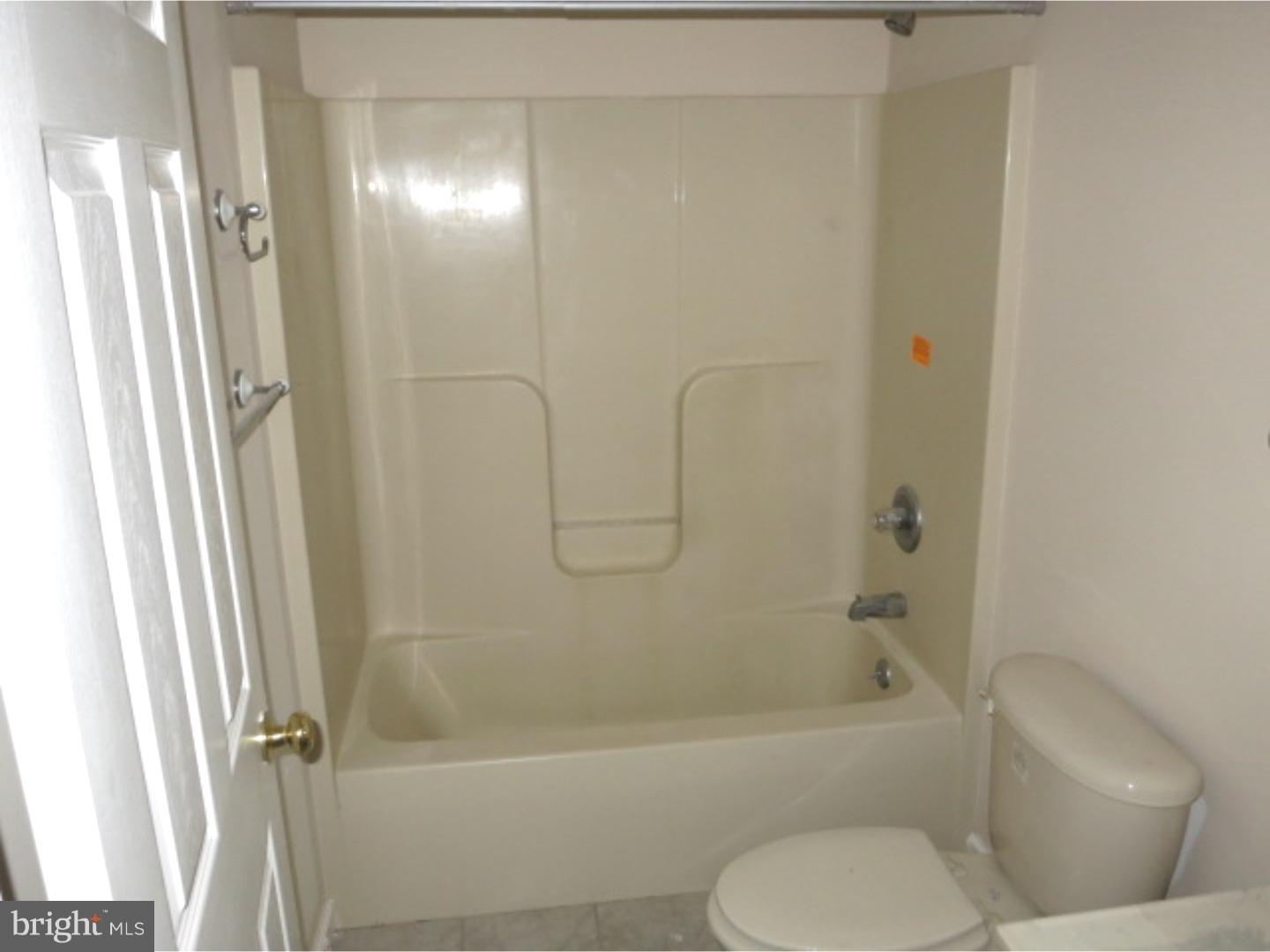 19 Birch Road Pennsville, NJ 08070 - Photo 17 of 19 Bathroom