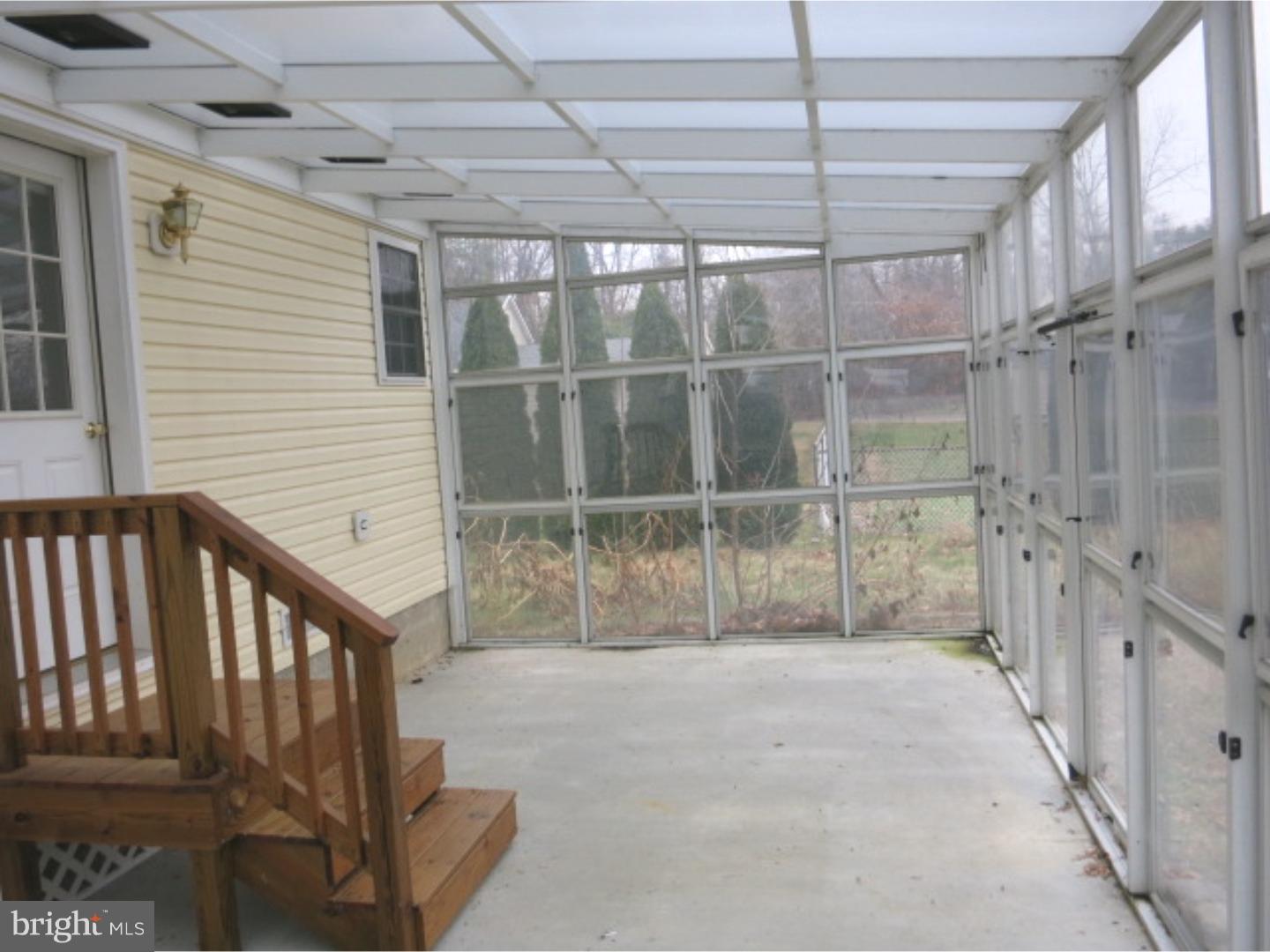 19 Birch Road Pennsville, NJ 08070 - Photo 18 of 19 Sun Room