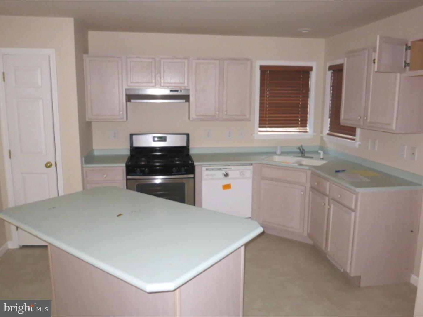 19 Birch Road Pennsville, NJ 08070 - Photo 5 of 19 Kitchen