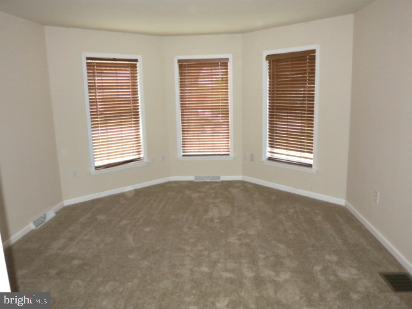 19 Birch Road Pennsville, NJ 08070 - Photo 7 of 19 Family Room