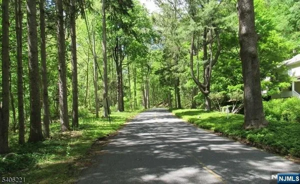 $99,999 | Sweet Hollow Road, Milford, NJ 08848