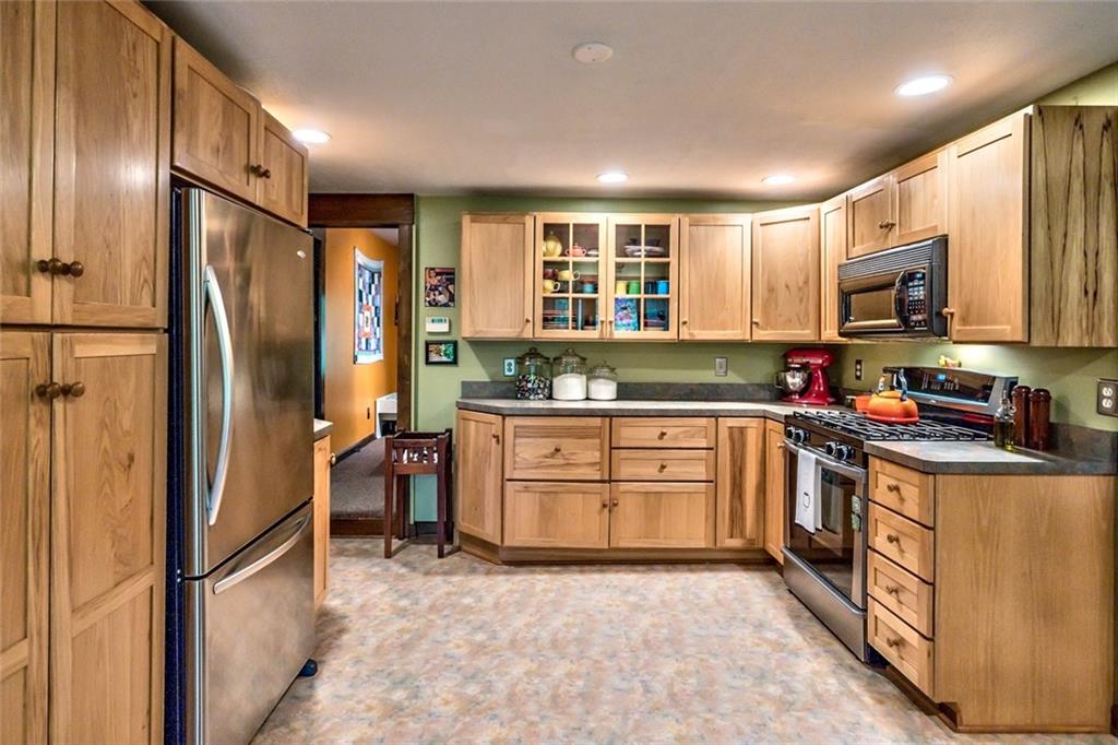 3934 Gibsonia Road Gibsonia, PA 15044 - Photo 4 of 25 Gallery Image 4