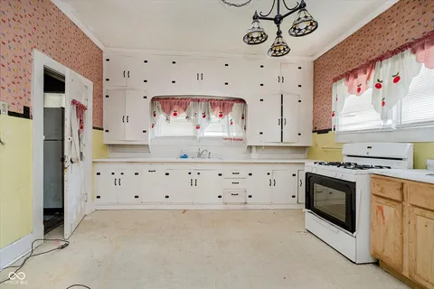 $94,900 | 601 North Livingston Avenue, Indianapolis, IN 46222