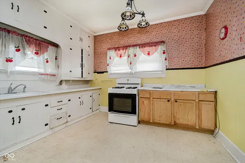 $94,900 | 601 North Livingston Avenue, Indianapolis, IN 46222