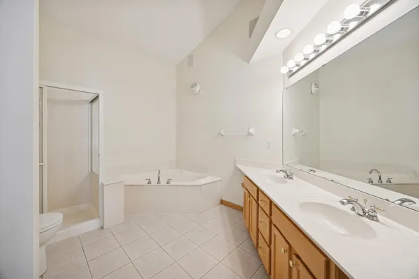 $449,000 | 519 Holly Lane North, Oakdale, MN 55128