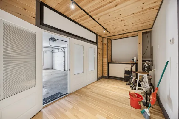 $449,000 | 519 Holly Lane North, Oakdale, MN 55128