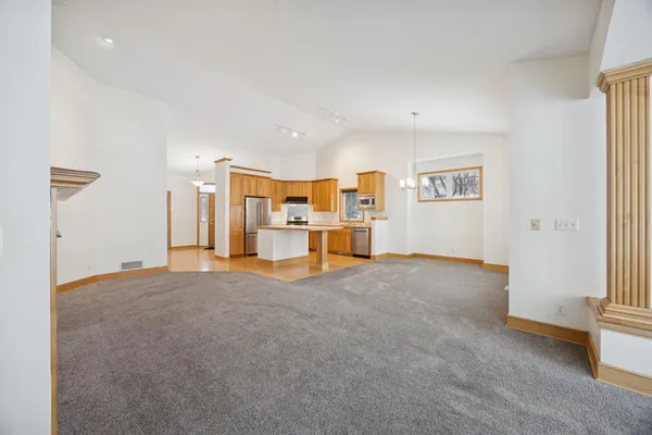 $449,000 | 519 Holly Lane North, Oakdale, MN 55128