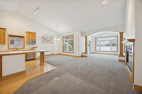 $449,000 | 519 Holly Lane North, Oakdale, MN 55128