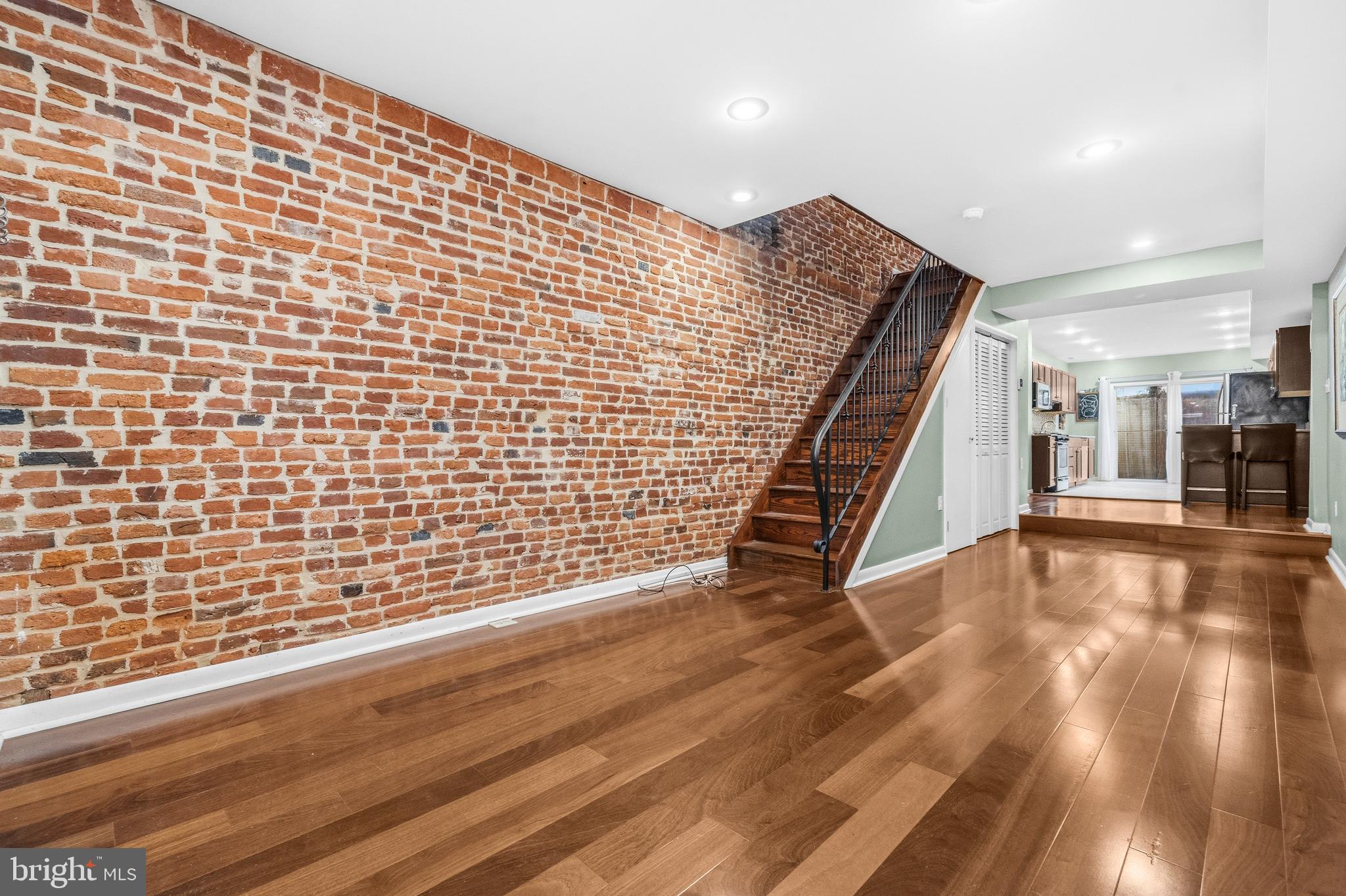 238 South Durham Street Baltimore, MD 21231 - Photo 5 of 30