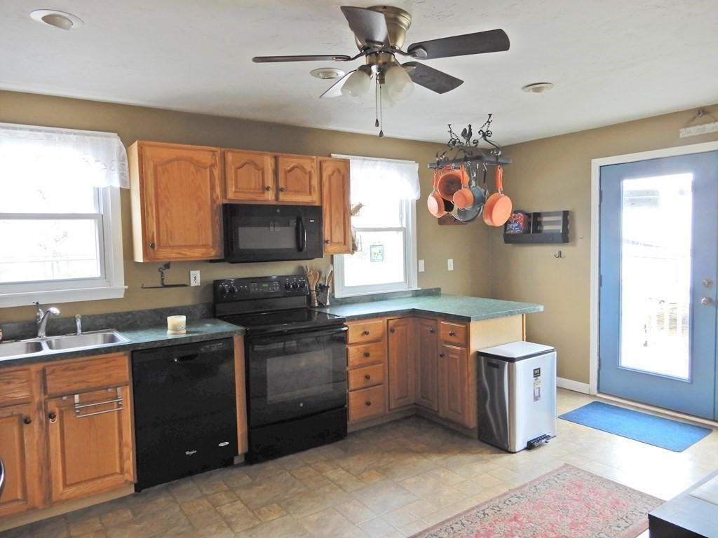 8 Cornfield Road Spencer, MA 01562 - Photo 13 of 31 Gallery Image 13