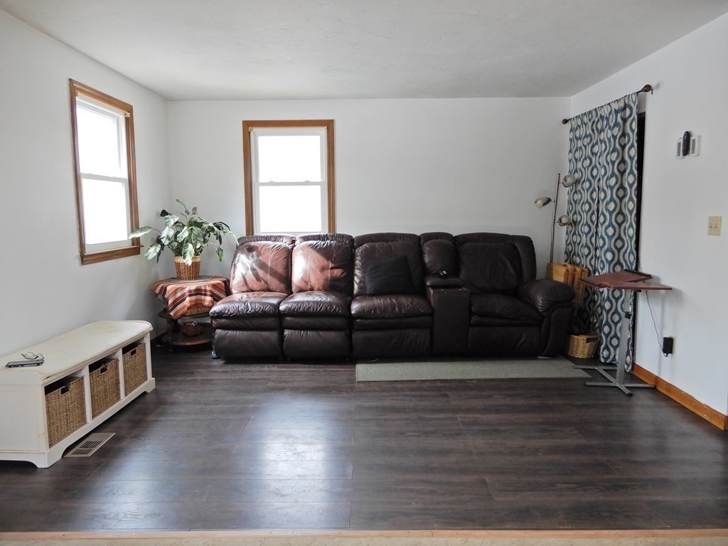 8 Cornfield Road Spencer, MA 01562 - Photo 20 of 31 Gallery Image 20