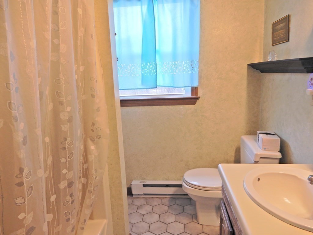 8 Cornfield Road Spencer, MA 01562 - Photo 30 of 31 Gallery Image 30
