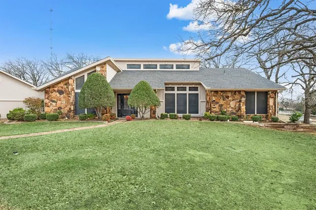 $925,000 | 7260 Hudson Cemetery Road, Mansfield, TX 76063