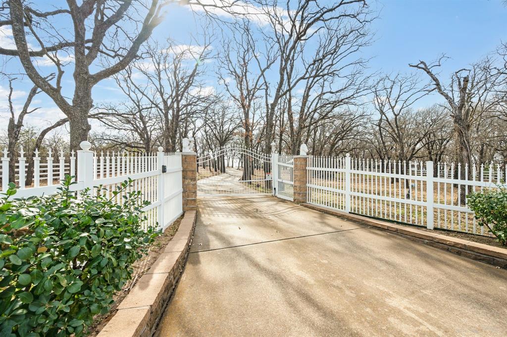 7260 Hudson Cemetery Road Mansfield, TX 76063 - Photo 4 of 40 Gated Entrance to Property