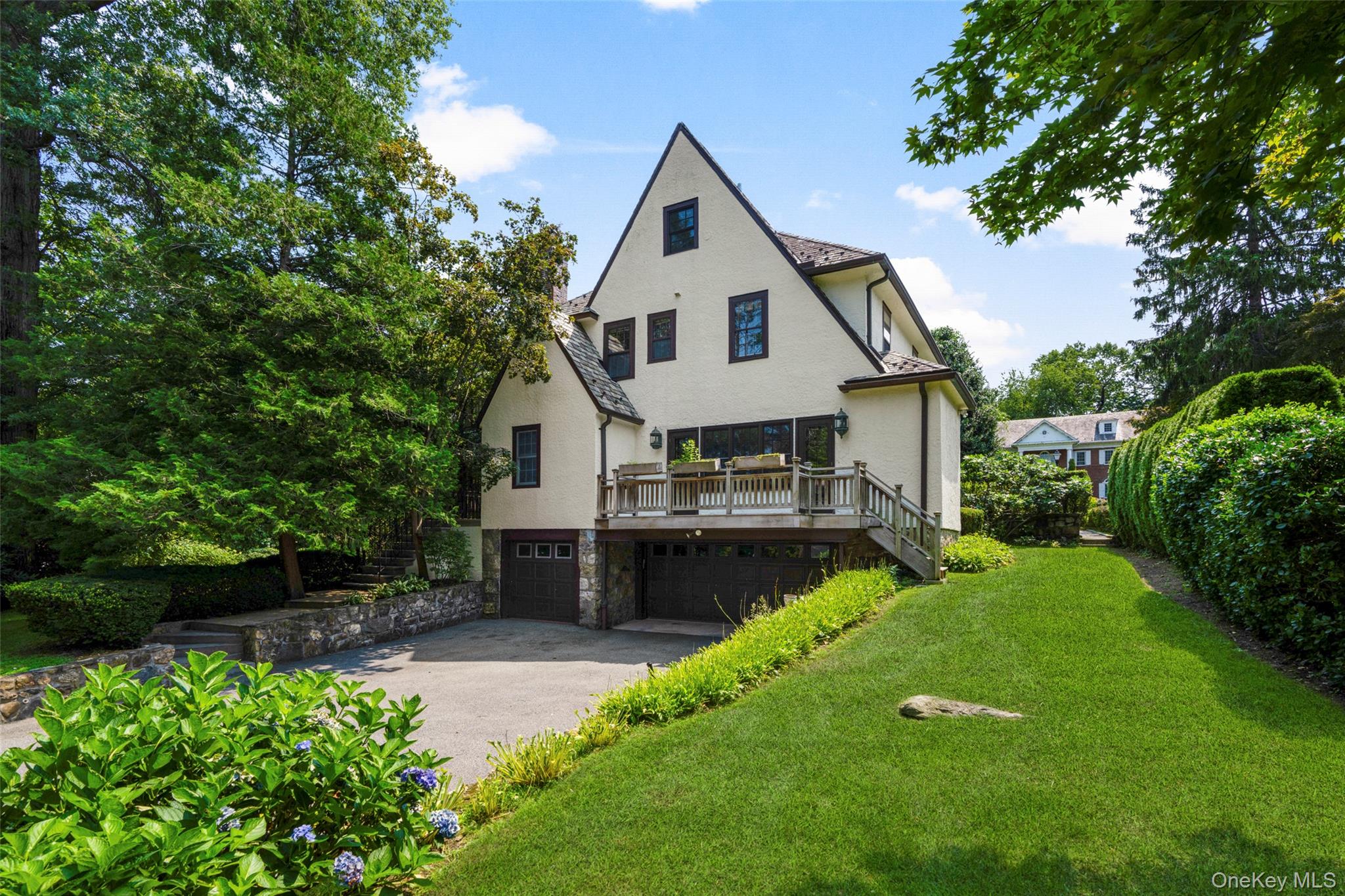 260 Overlook Road New Rochelle, NY 10804 - Photo 37 of 48 Gallery Image 37