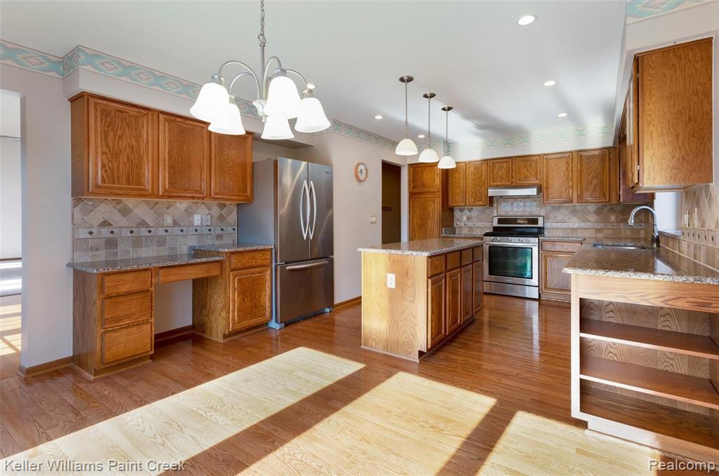 3247 Primrose Drive Rochester Hills, MI 48307 - Photo 9 of 27